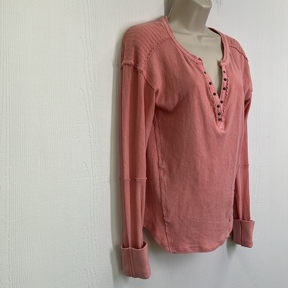 Free People - Military Mix Cotton Studded Long Sleeve Cuff Henley Size Small - Picture 3 of 11
